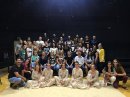 Peça teatral Filhas do Sal tem quatro ex-alunas no elenco