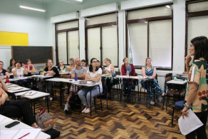Currículo Bilíngue: um projeto em constante renovação
