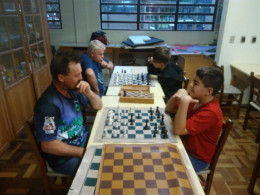 Projeto Social do Sicredi promove atividade com familiares dos alunos