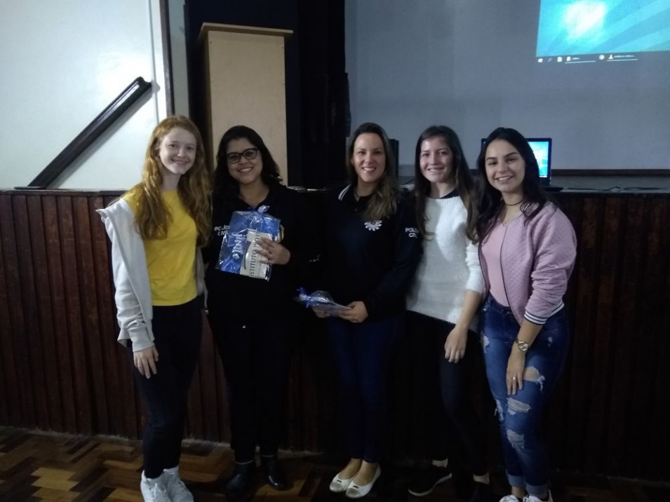 Iniciativa de alunos busca esclarecer dúvidas sobre Feminicídio