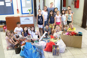 Campanha de brinquedos encerra com doação para escola