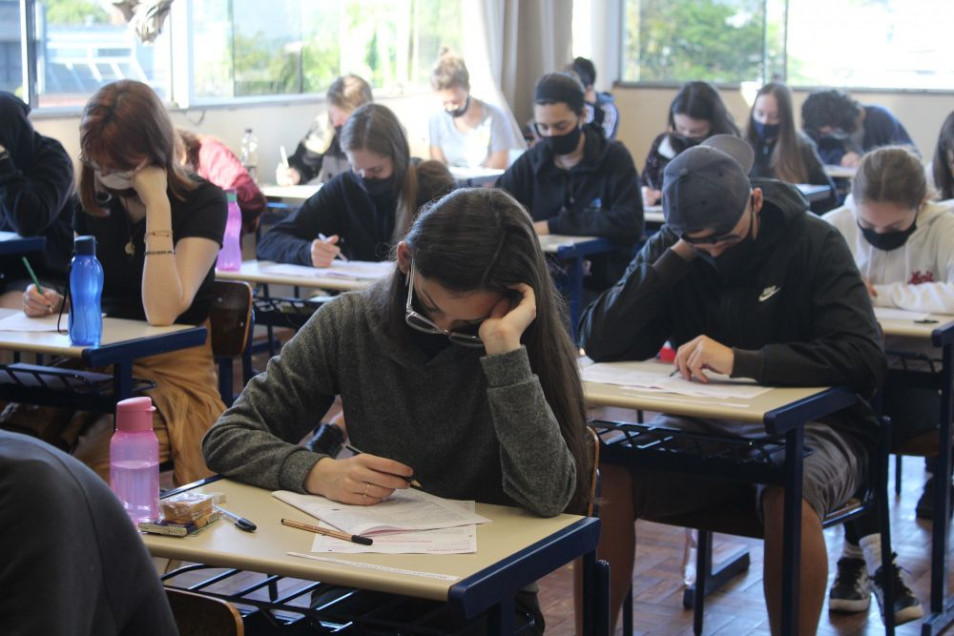 Simulados de preparação para o ENEM foram realizados com provas impressas