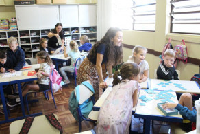 Acadêmica alemã realiza estágio na Educação Básica do Instituto Ivoti