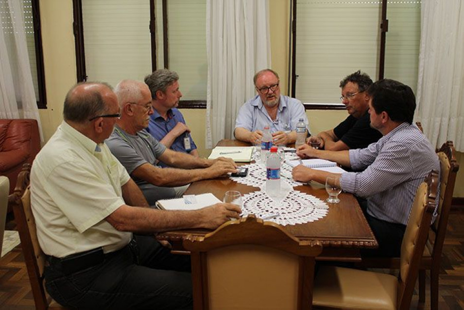 Historiador alemão visita o Instituto Ivoti