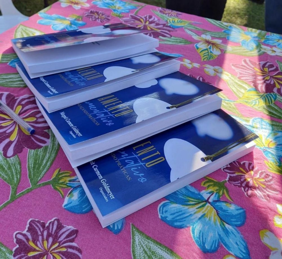Instituto Ivoti lança livro com o tema Letramento argumentativo