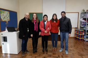 Acadêmicas de Pedagogia apresentam trabalho de conclusão