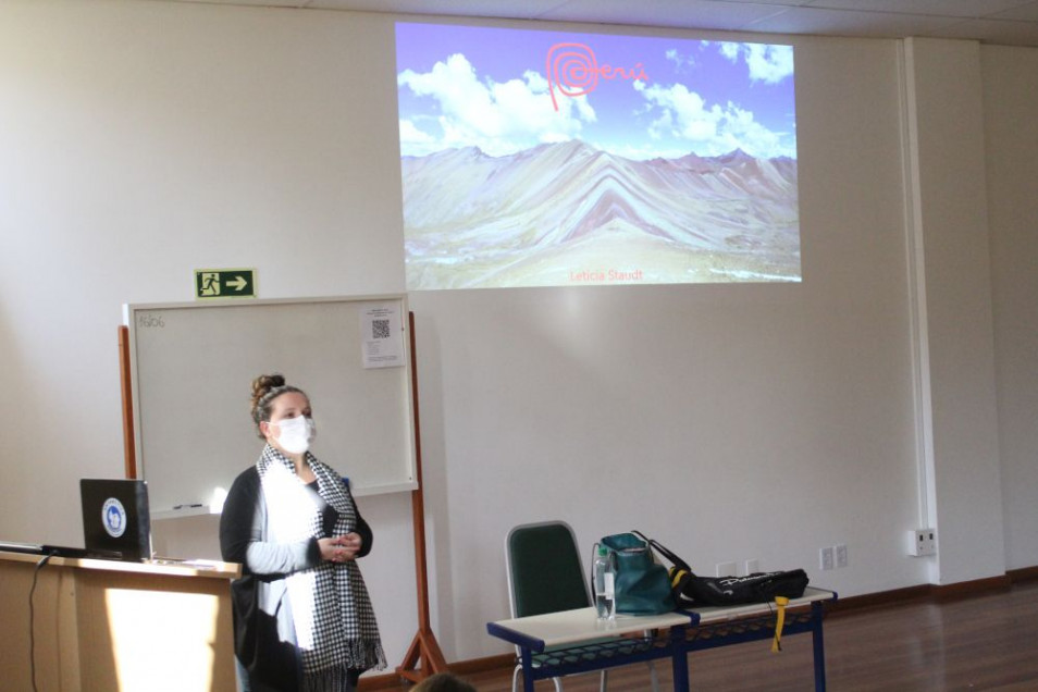Egressa do Curso Normal do Instituto Ivoti relata sua experiência no Peru