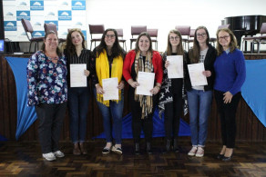 Sete acadêmicas do Ensino Superior são certificadas pelo TKT