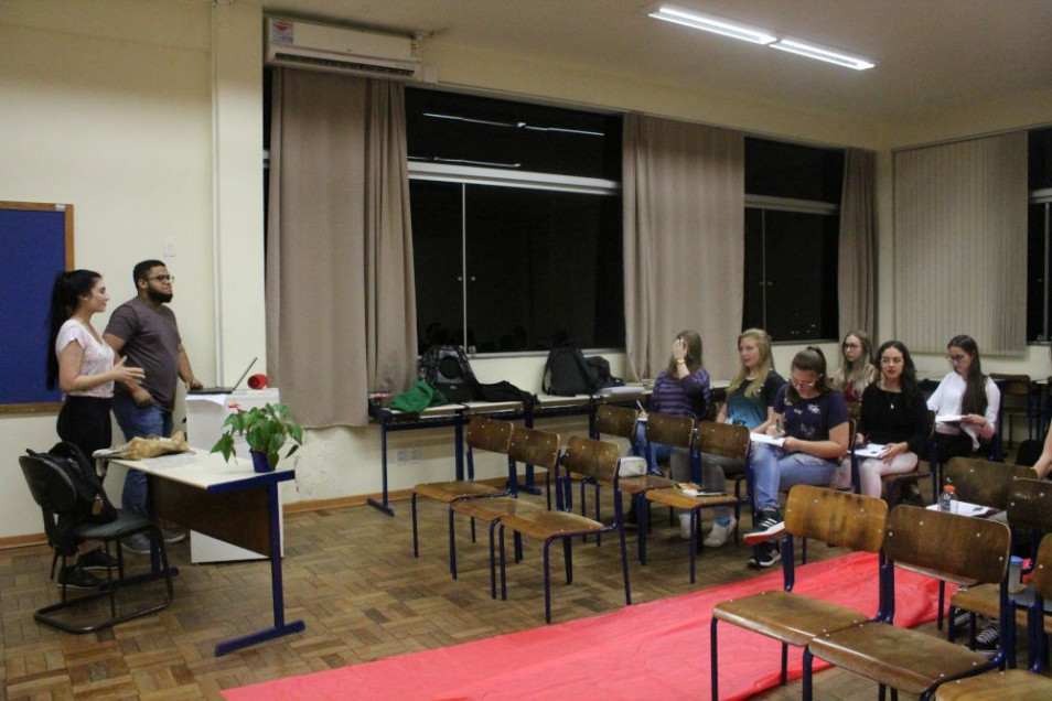 Vídeos criados por acadêmicos trazem período do romantismo literário