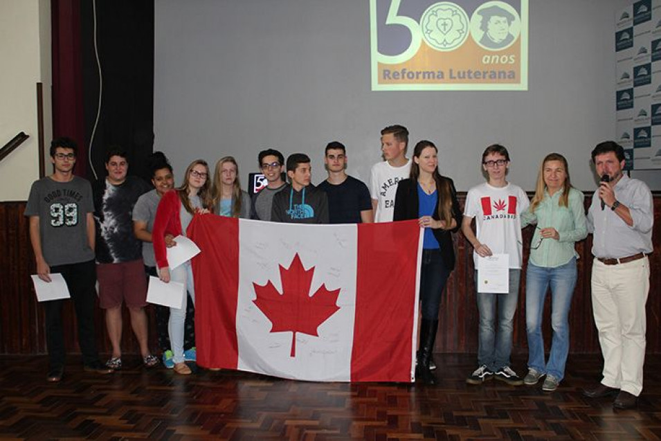 Estudantes receberam certificados de língua inglesa