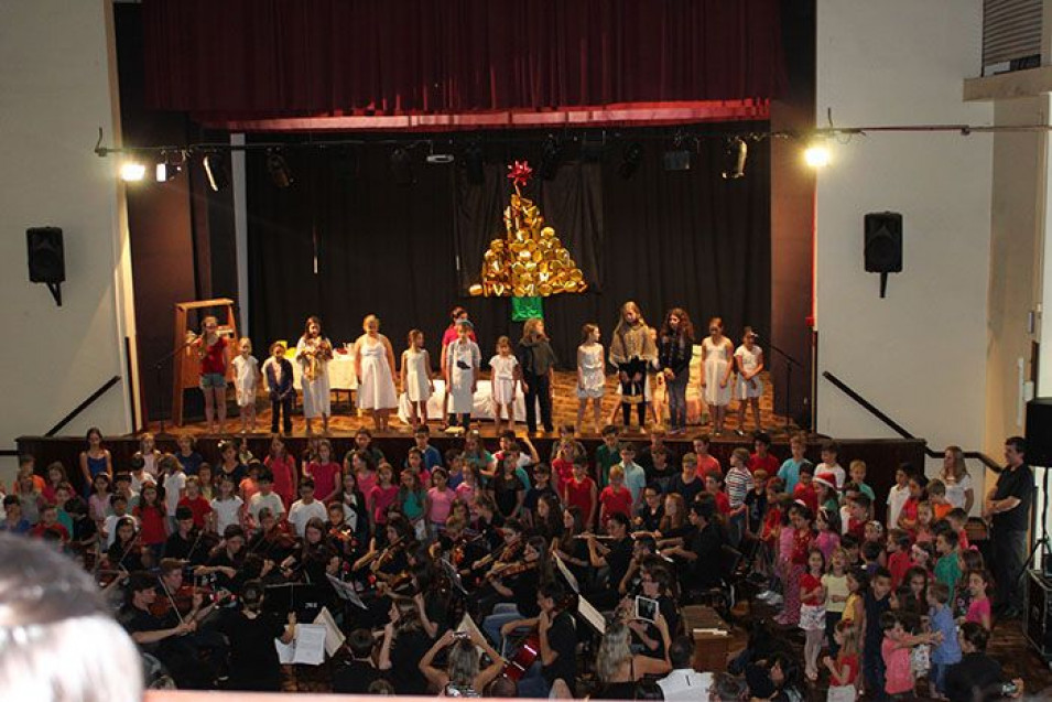 Ensino Fundamental realiza apresentação de Fim de Ano