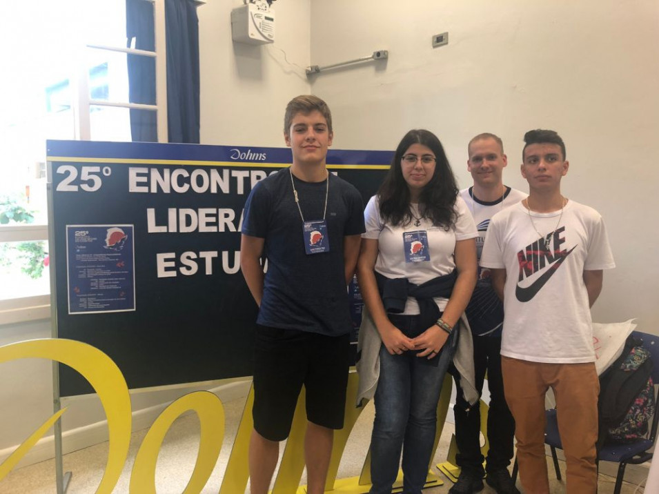 Estudantes participam de encontro de Liderança Estudantil