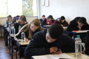Mais de 70 alunos do Instituto Ivoti realizam provas de Proficiência em Lín