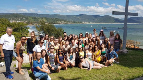 Alunos do Curso Normal realizam passeio de estudos para Garopaba