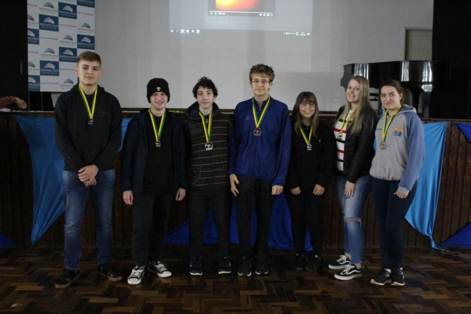 Entrega de certificados e medalhas na manhã de quinta-feira