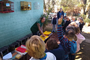 Turmas da Educação Infantil aprendem sobre reciclagem de papel