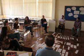 Encontro de estudos para falar da Base Nacional Comum Curricular