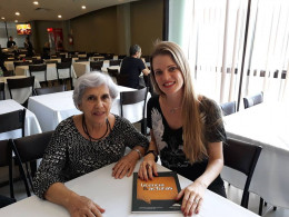 Professora participa de Encontro da AESUFOPE