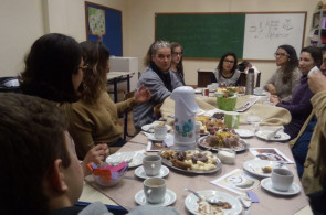 Acadêmicos promovem Café Literário na disciplina de produção textual