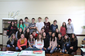 Turma do 8º ano faz trabalho sobre Contos Populares do Sul