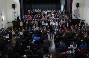 Pais são homenageados pelo seu dia no Instituto Ivoti