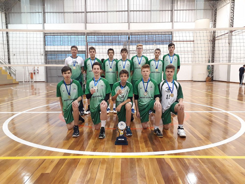 Time de vôlei é tetracampeão no Intercolegial da Sociedade Ginástica