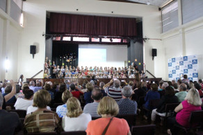 Avós são recebidos no Instituto Ivoti para o Chá de Advento