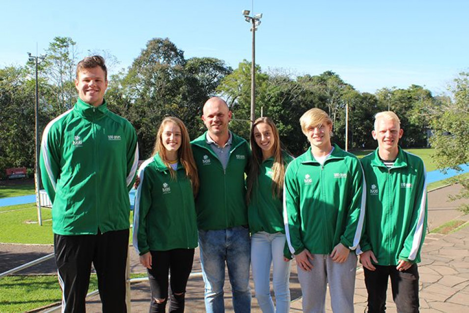 Equipe de Atletismo viaja para o Campeonato Brasileiro Sub-18