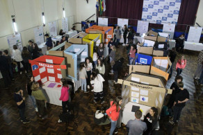 Mostra de Iniciação Científica movimenta o sábado do Instituto Ivoti