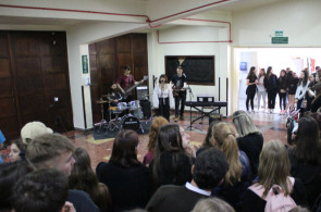 Recreio musical encanta estudantes da Educação Básica na manhã de quarta-feira
