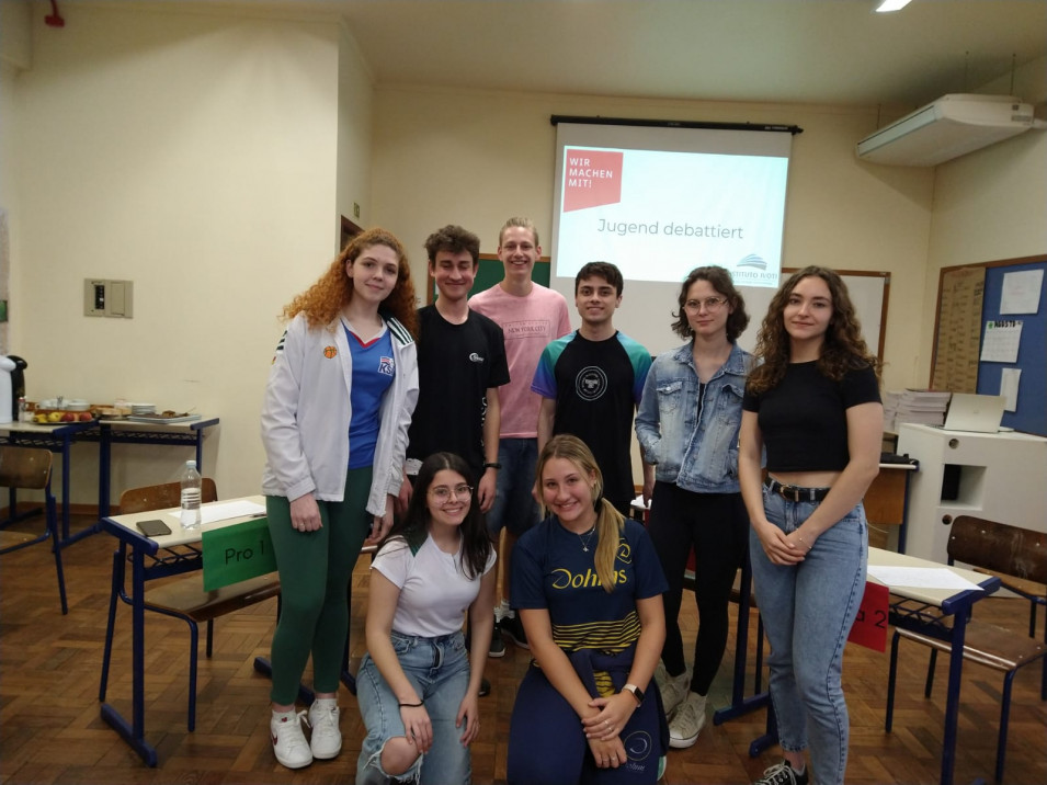 Instituto Ivoti recebe escolas da Rede Sinodal para simulação do Jugend debattiert