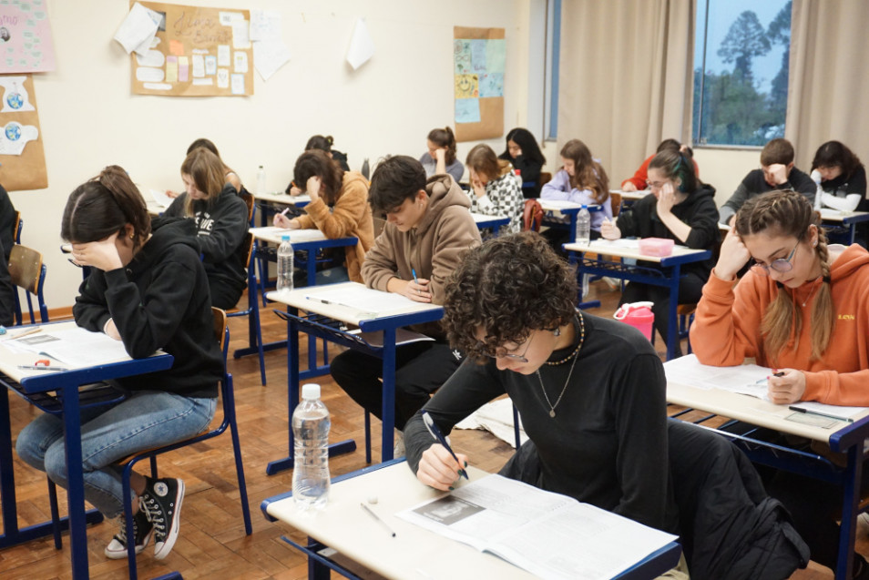 Estudantes do Ensino Médio realizam Simulados de preparação para o ENEM