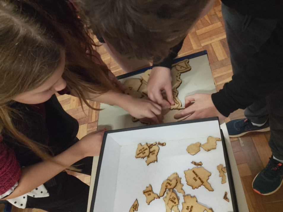 Turma do 5º ano aprende sobre a localização das unidades federativas do Brasil