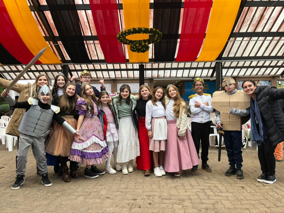Instituto Ivoti no Theaterfestival