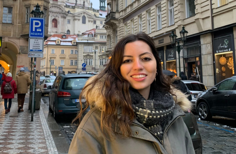 Egressa do Instituto Ivoti estuda Negócios Internacionais em universidade de Viena