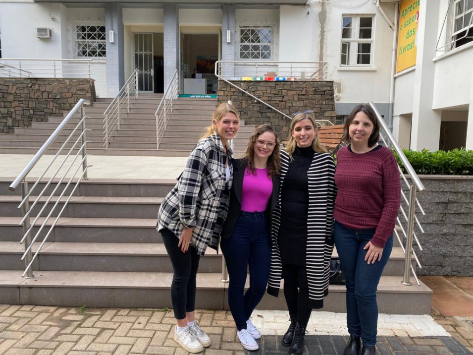 Professores da Educação Básica participam de seminário de aperfeiçoamento de correção de provas de DSD I e II