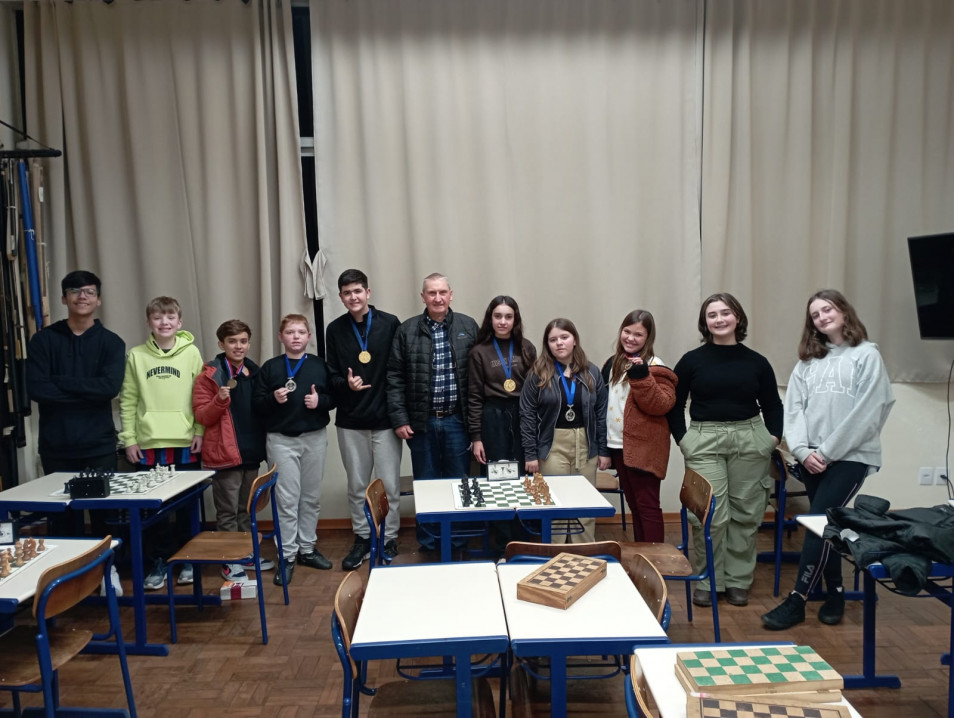 Instituto Ivoti realiza Torneio de Xadrez classificatório para a 59º ONASE