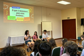 Alunos dos 5ºs anos participam de bate-papo sobre a transição para os Anos Finais