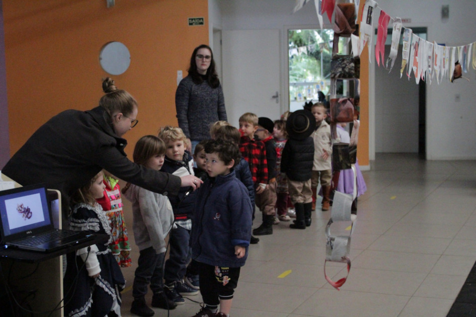 Assembleia da Educação Infantil tem temática Junina