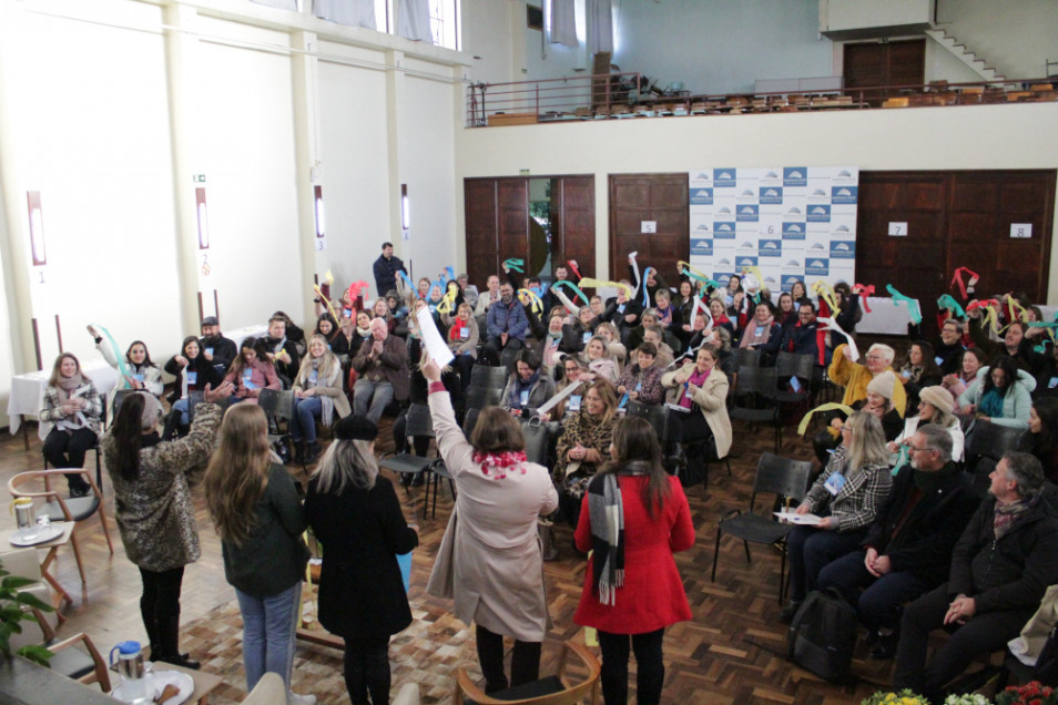Instituto Ivoti sedia encontro da Rede Sinodal de Educação para equipes gestoras
