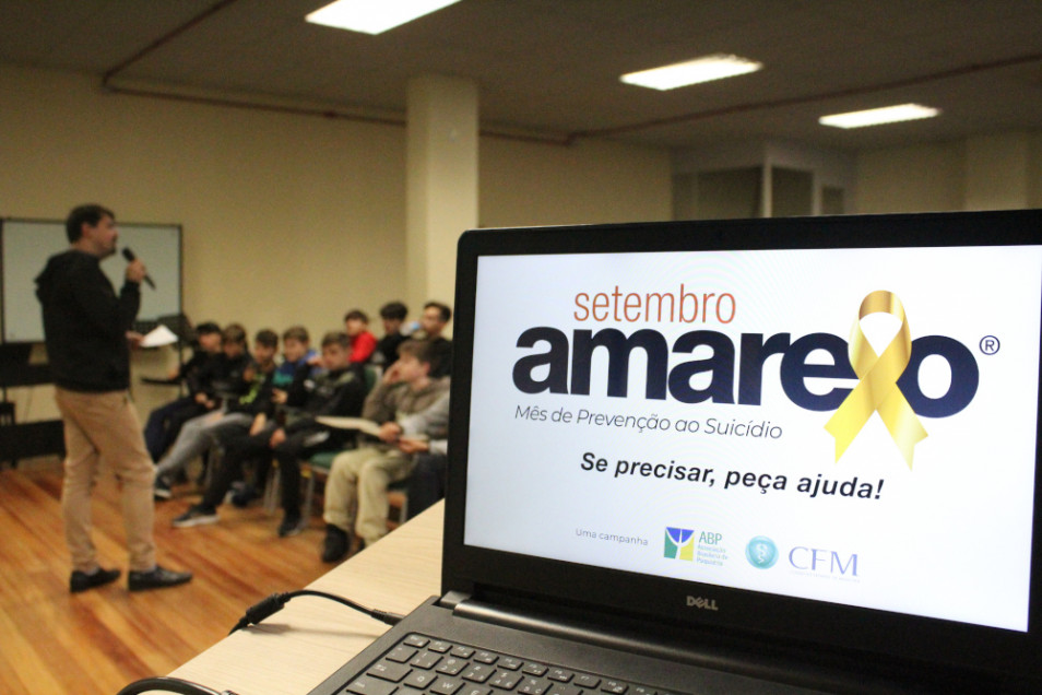 Turmas do Instituto Ivoti tem conversa sobre o tema Setembro Amarelo