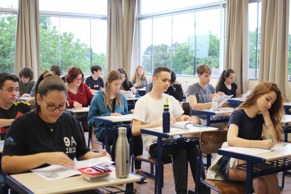 Estudantes do Instituto Ivoti participam de Simulados de preparação para o ENEM