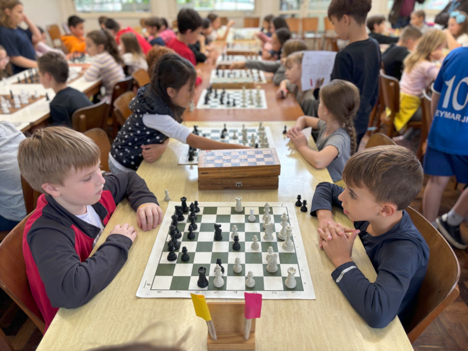 Torneio Interno de Xadrez envolve estudantes dos 3ºs anos do Instituto Ivoti