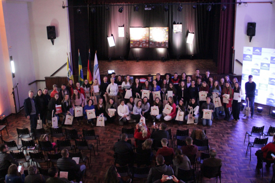 Instituto Ivoti realiza a entrega de diplomas de proficiência de Língua Alemã