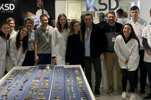 Estudantes do Ensino Médio realizam visita a empresa KSD Metais