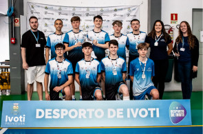 Equipe masculina do Instituto Ivoti é vice-campeã no Torneio Intermunicipal de Voleibol Adulto