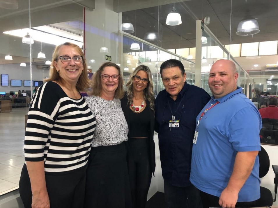 Professora do Ensino Superior participa de entrevista na Rádio ABC