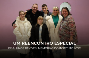 Ex-alunos retornam ao Instituto Ivoti e revivem a história que começou na escola