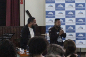 Painel alusivo a Semana da Consciência Negra traz como tema a importância do Negro na história do Brasil