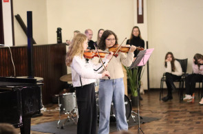 “Fazendo história no palco” reuniu estudantes dos 6° ao 9° ano
